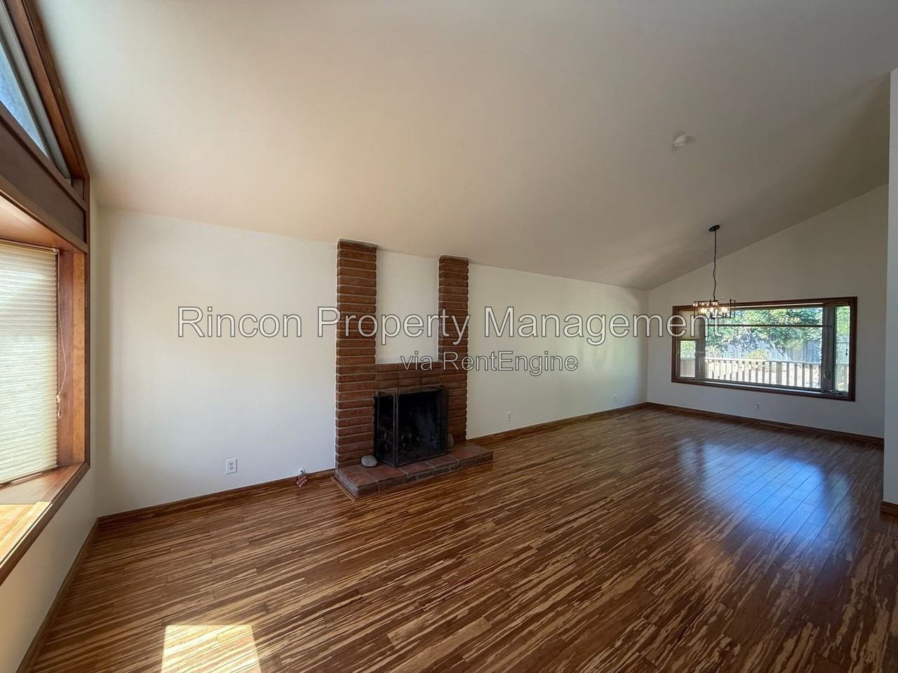 401 Golden West Ave - Photo 3 of 27