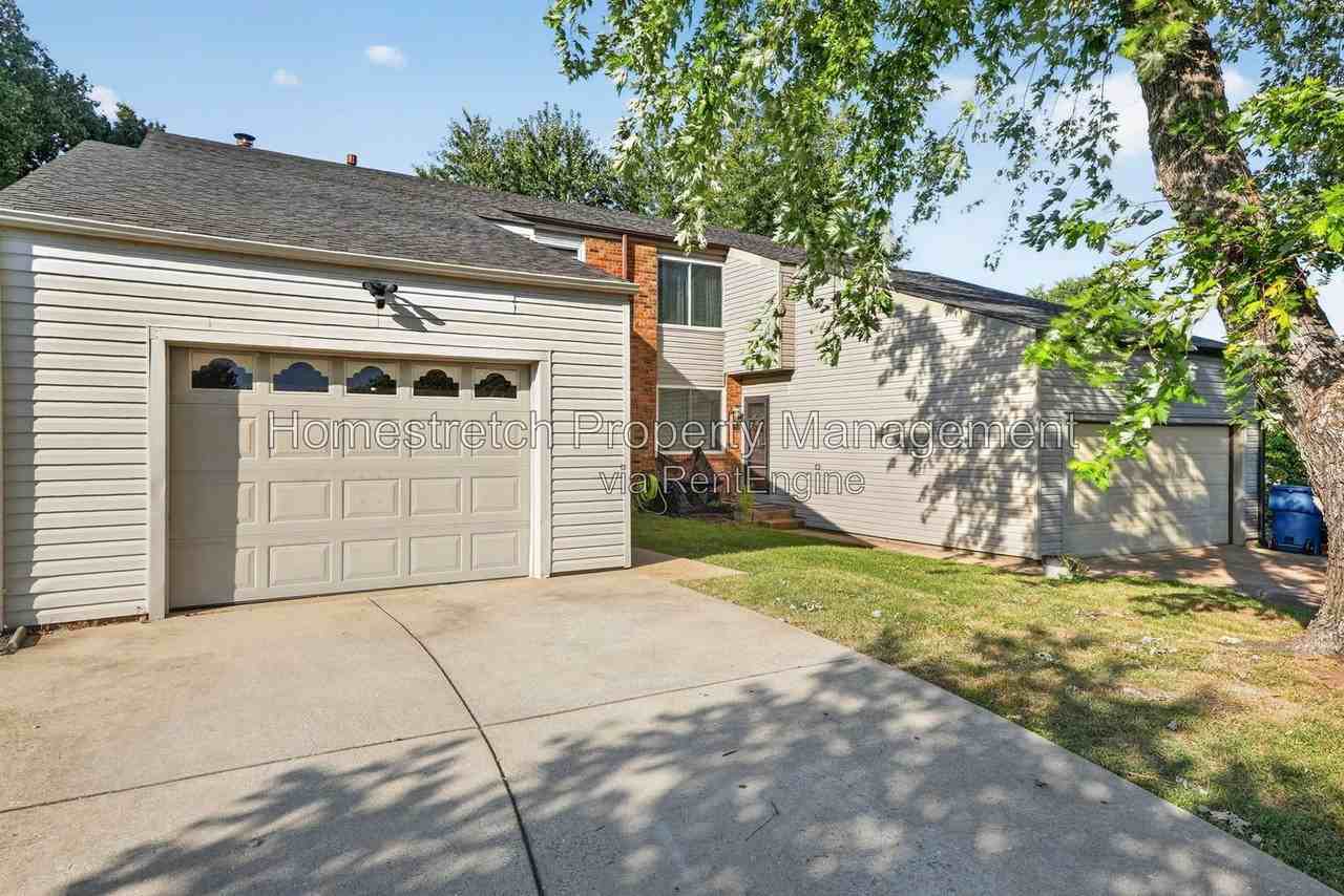 92 Lost Dutchman Dr #A - Photo 3 of 39