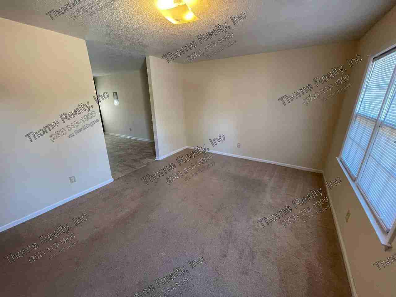 522 Magnolia Dr - Photo 2 of 13