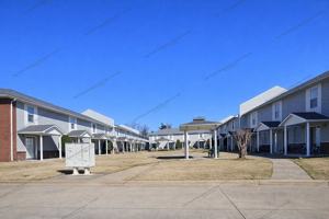 featured image of 2209 Fayetteville Rd #9