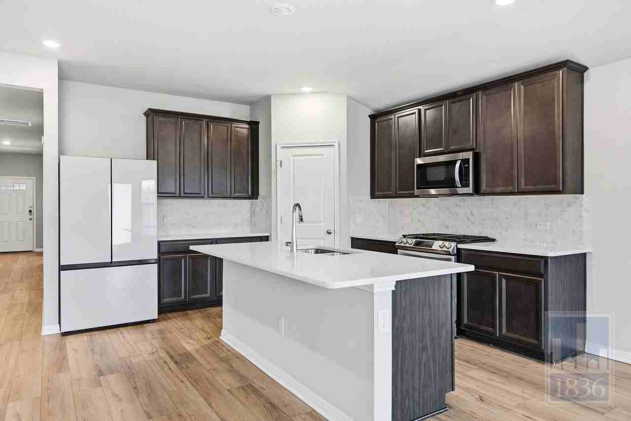 14312 Bryce Ln - Photo 3 of 50