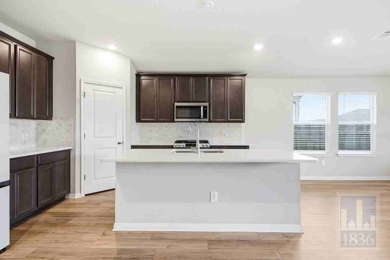 14312 Bryce Ln - Photo 4 of 50