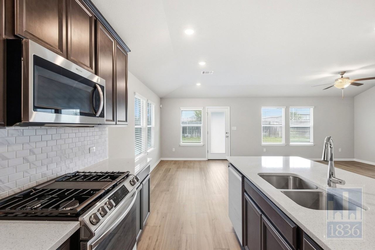 14312 Bryce Ln - Photo 6 of 50