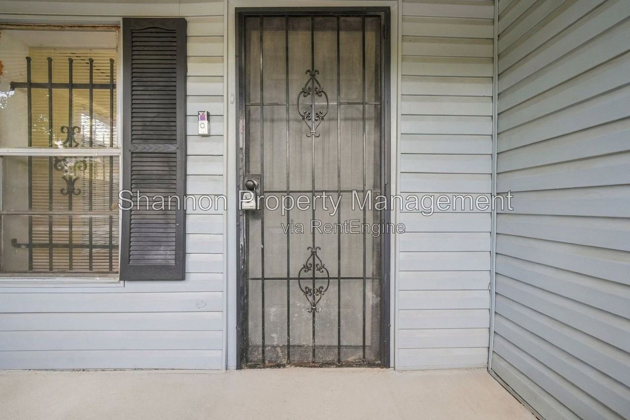 2903 Burkett St - Photo 6 of 34