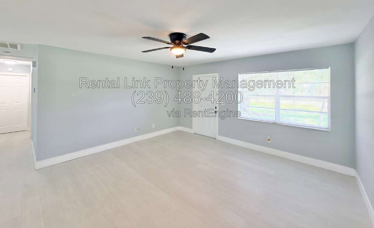 13926 Matanzas Dr - Photo 4 of 41