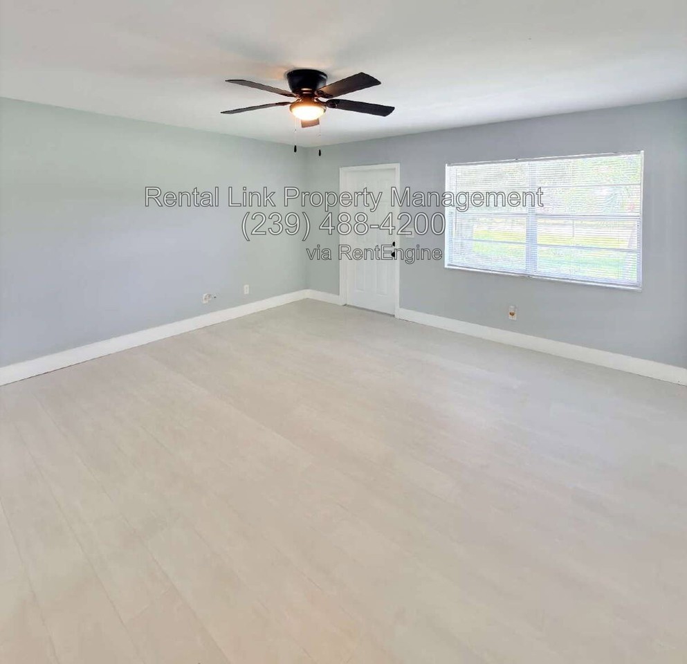 13926 Matanzas Dr - Photo 5 of 41