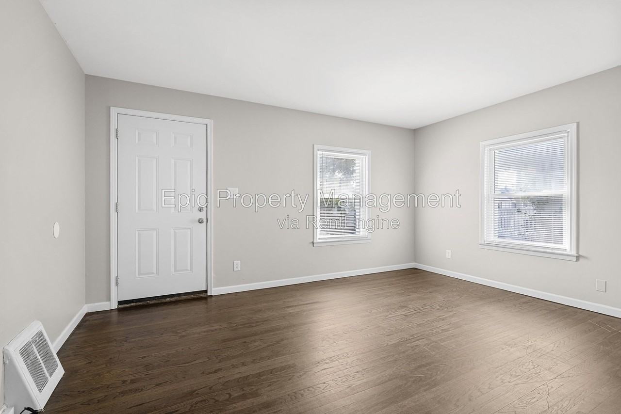 13748 Helen St - Photo 7 of 14