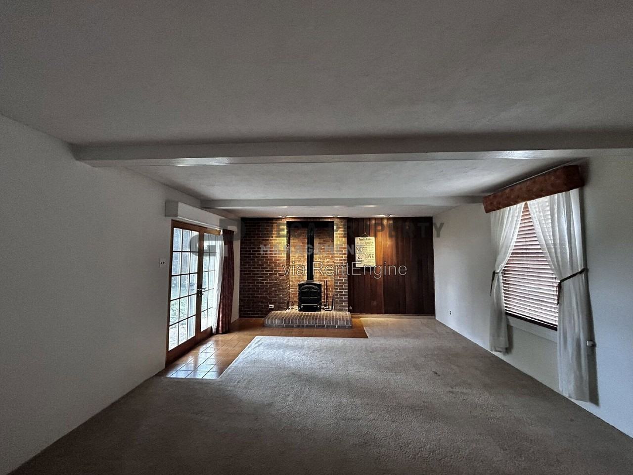 9901 Arthur Ln - Photo 7 of 24