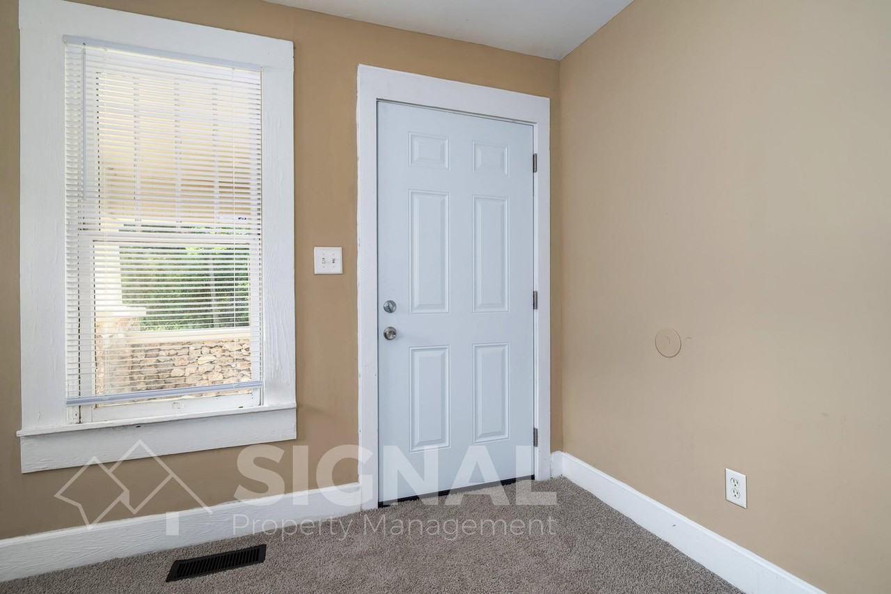 104 21st Ave Nw - Photo 5 of 26