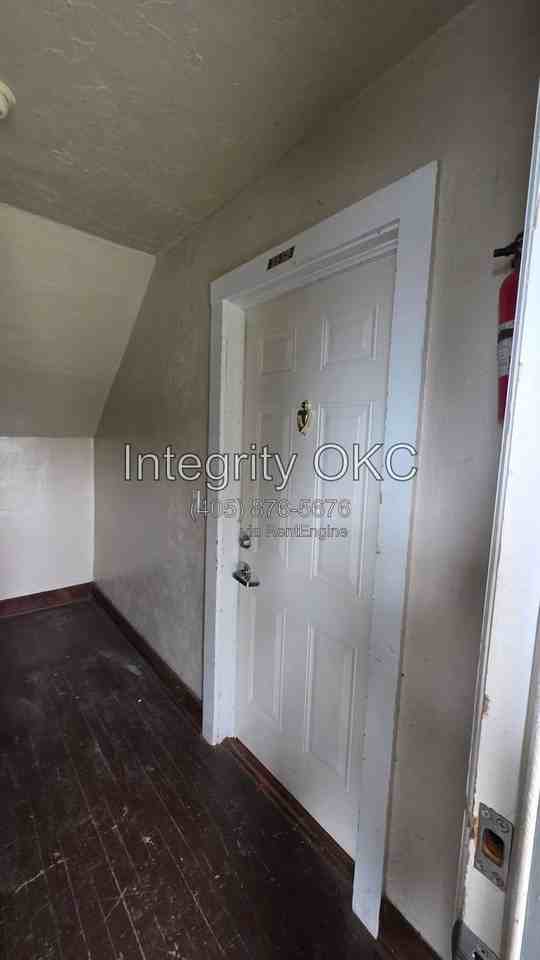 815 N Brauer Ave #3 - Photo 3 of 21