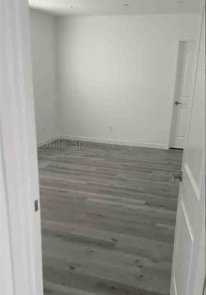 815 Lees Ave - Photo 5 of 6