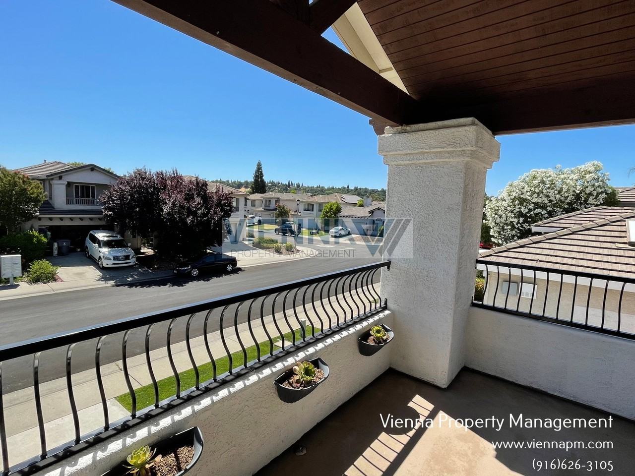 5311 Delta Dr - Photo 4 of 26