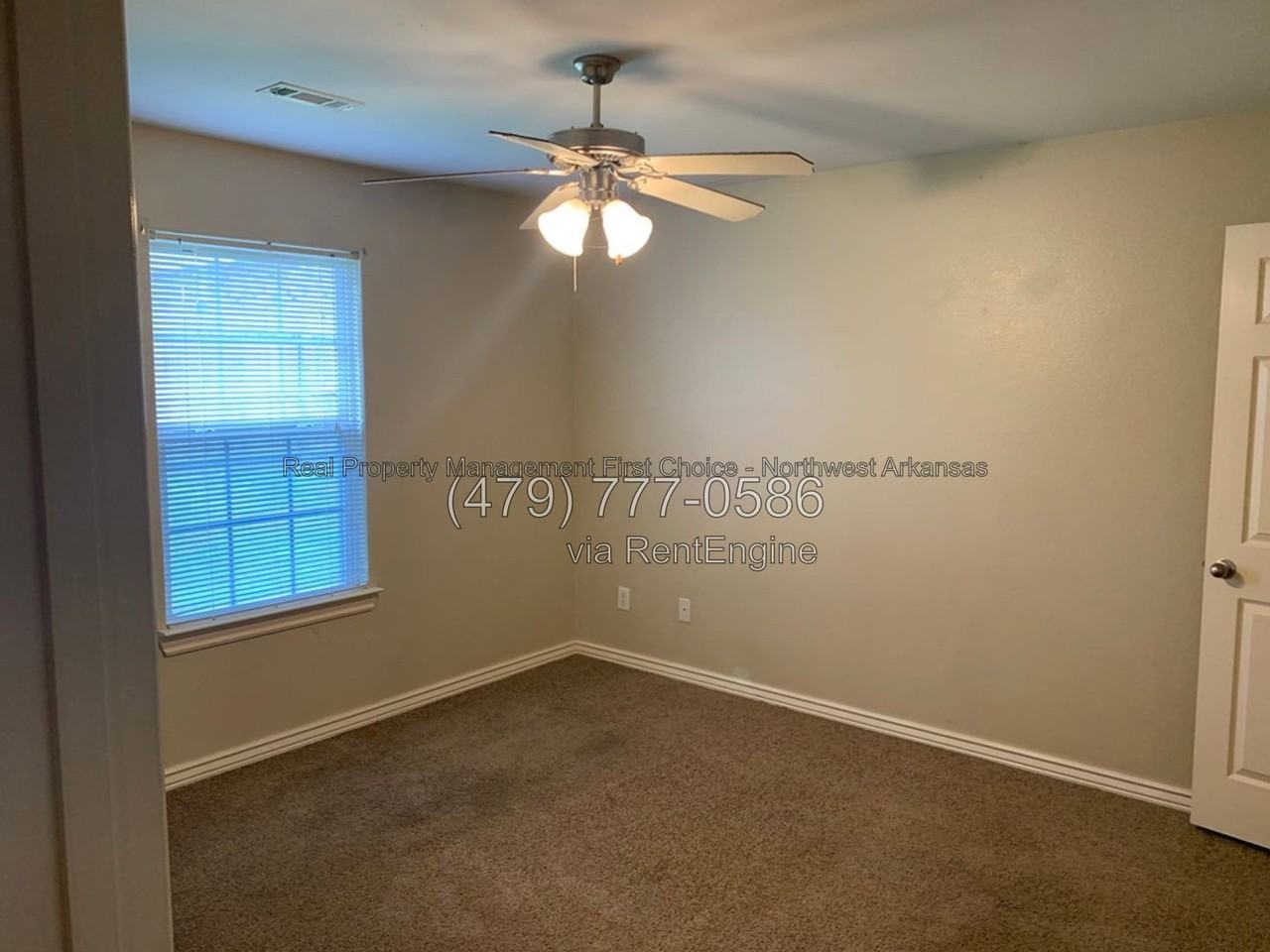 226 Graystone Cir - Photo 3 of 12