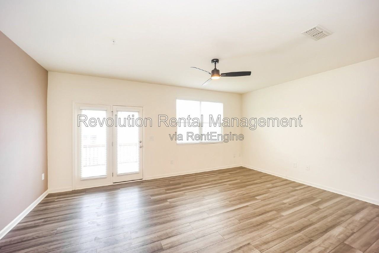544 Magnolia Cir - Photo 6 of 34