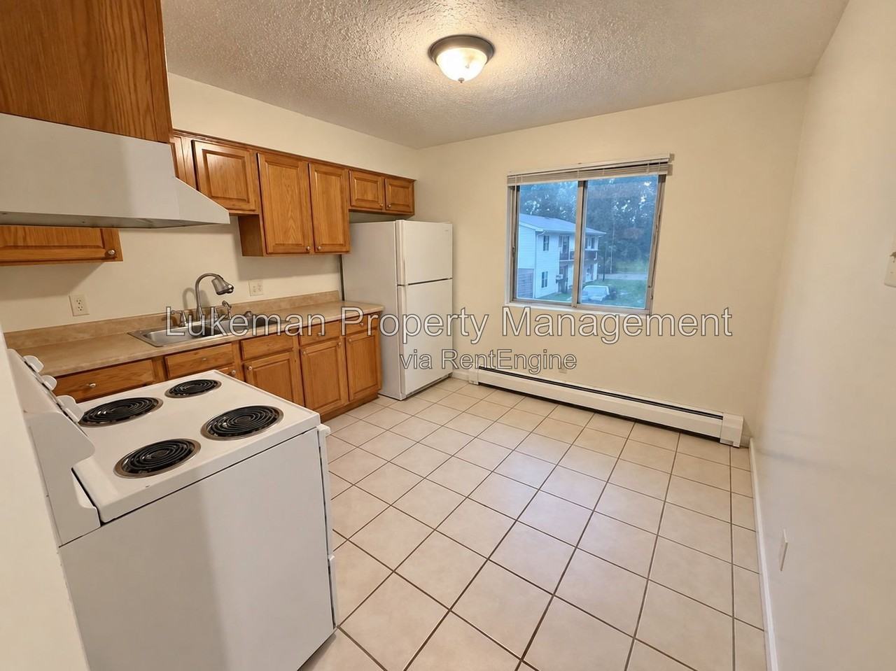 1405 Huntington Ave #3 - Photo 4 of 11
