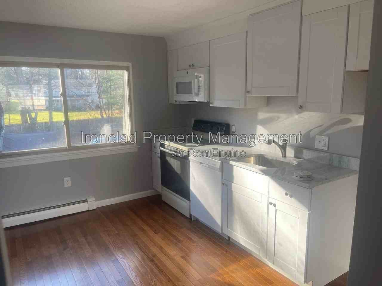 826 Pine St #5 - Photo 2 of 22