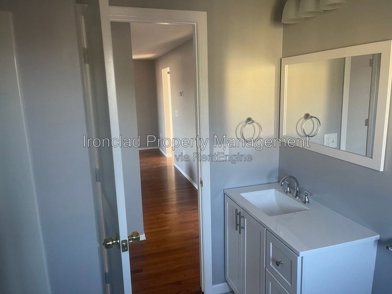 826 Pine St #5 - Photo 5 of 22