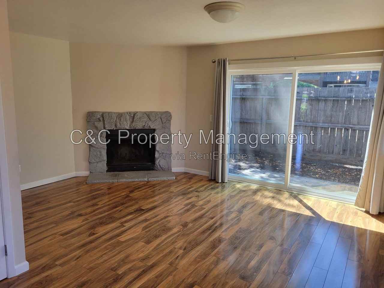 1506 Parkway Dr - Photo 5 of 17