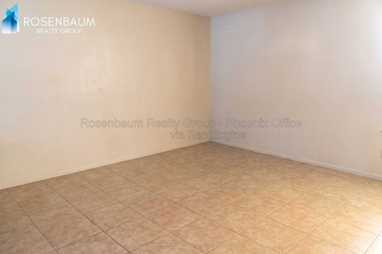 1724 E 6th Ave - Photo 2 of 8
