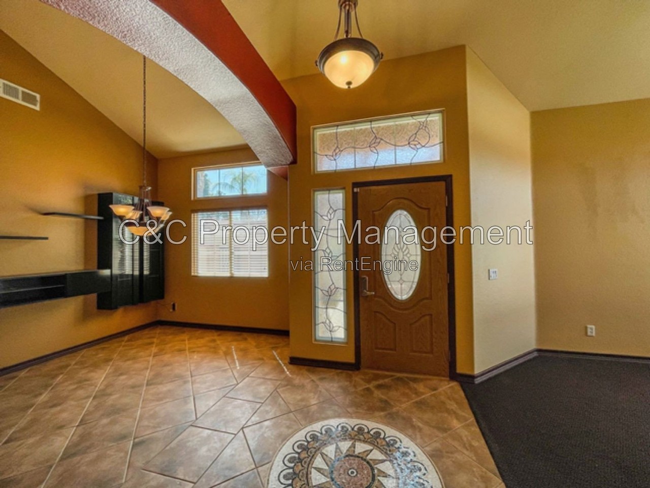 32736 Hislop Way - Photo 5 of 23