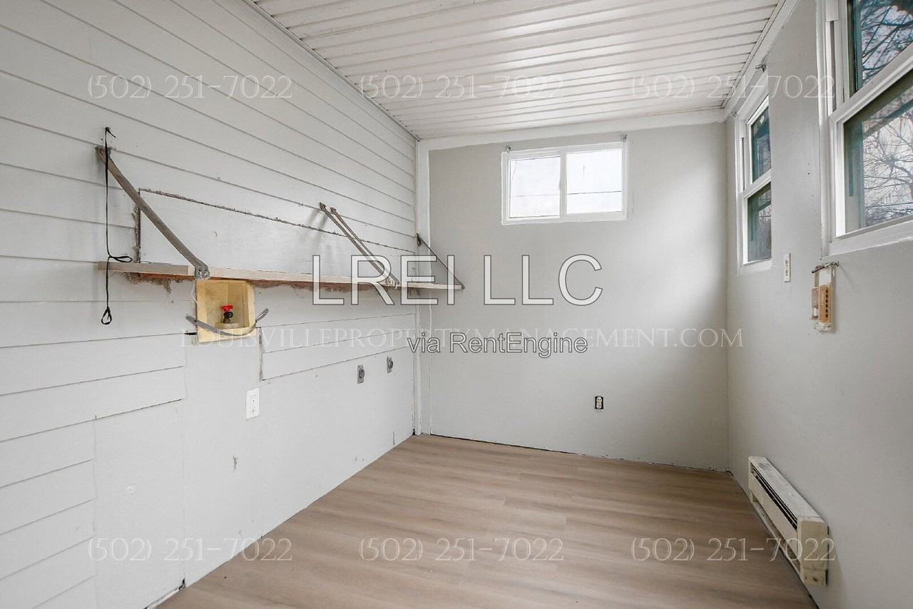 1747 E Oak St #1 - Photo 2 of 30