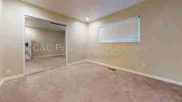 featured image of 802 Sunset Dr #E