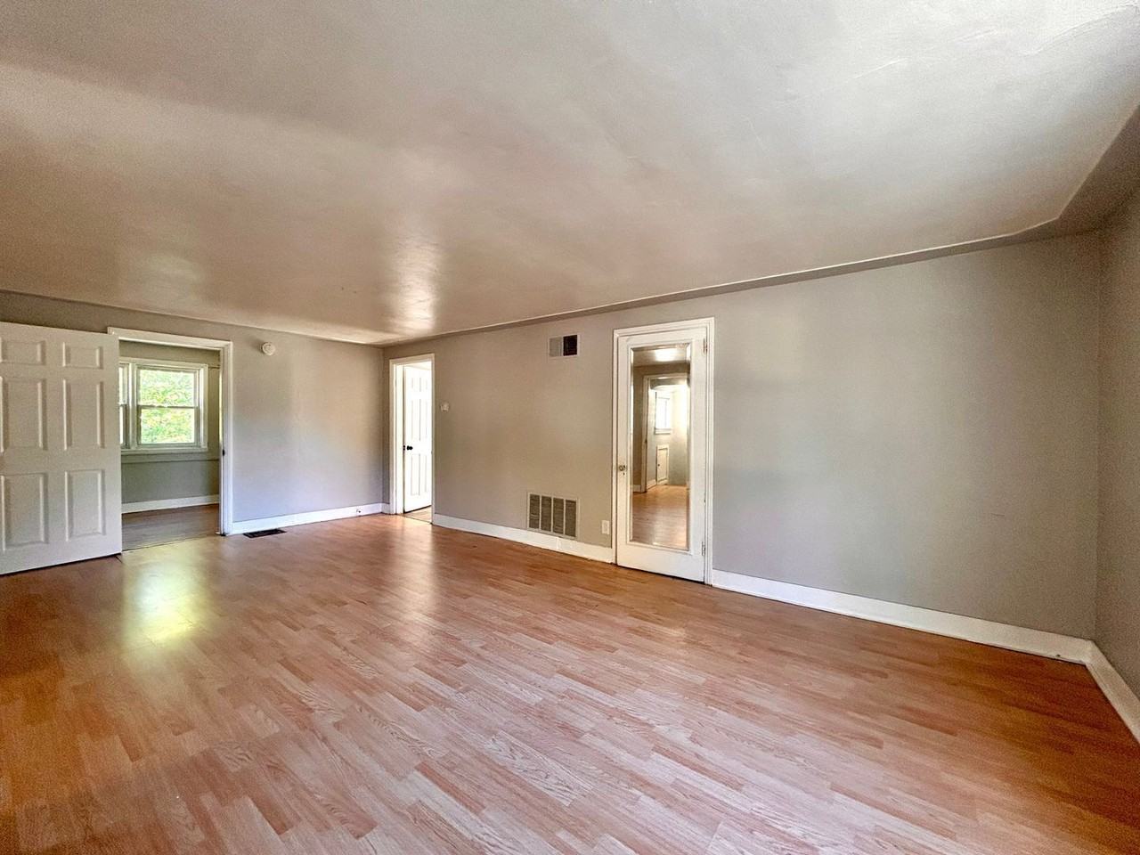 2532 Maffett St - Photo 3 of 14