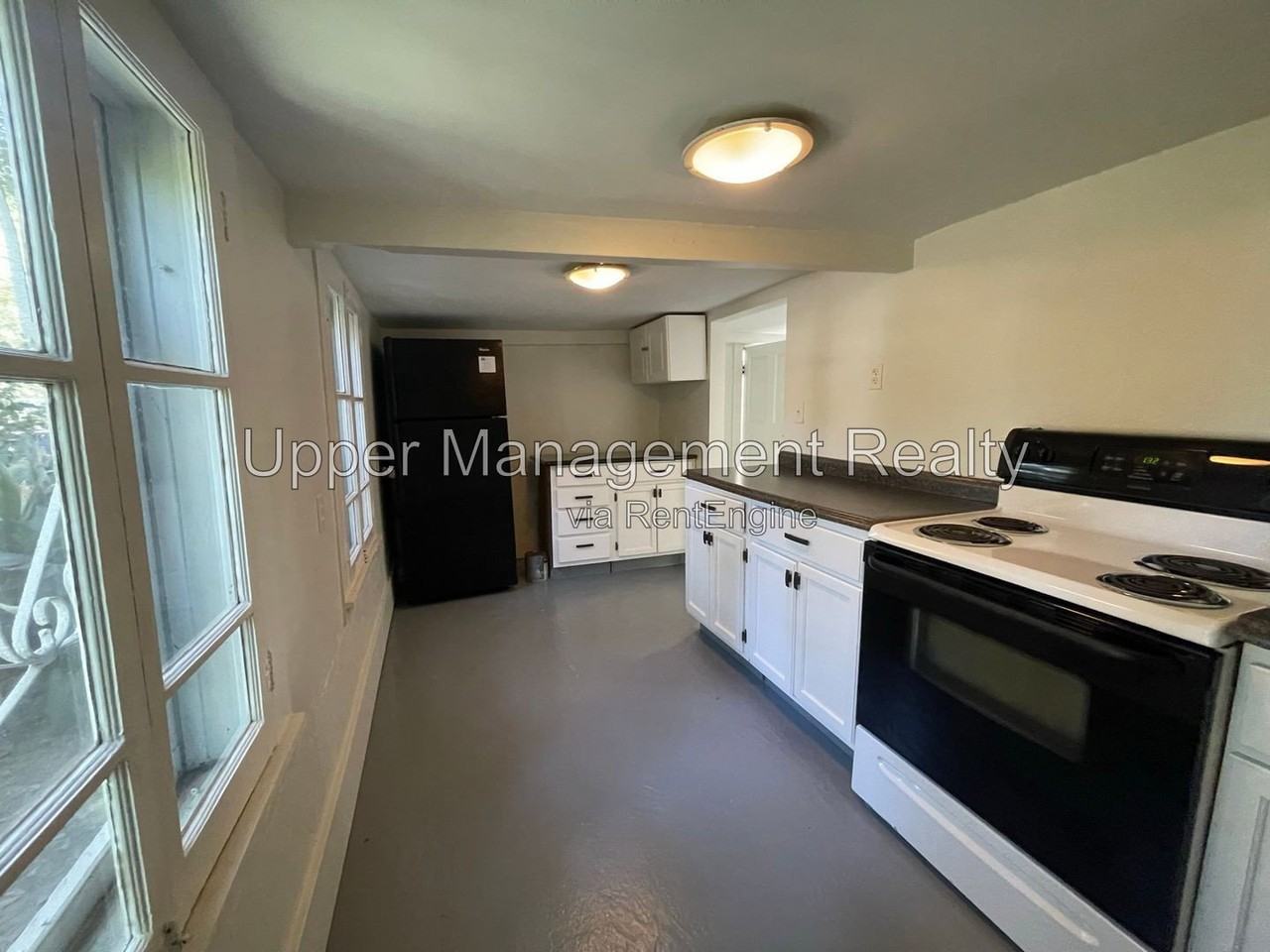 1519 Pine St - Photo 3 of 8