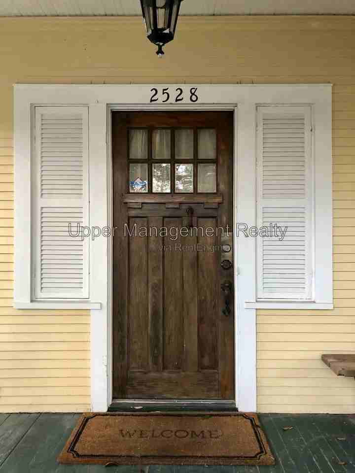 2528 Palmer Ave - Photo 2 of 14