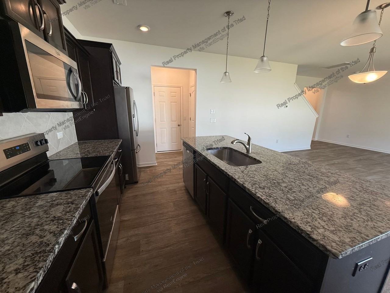 5116 Reedy Creek Farm Cir - Photo 4 of 18