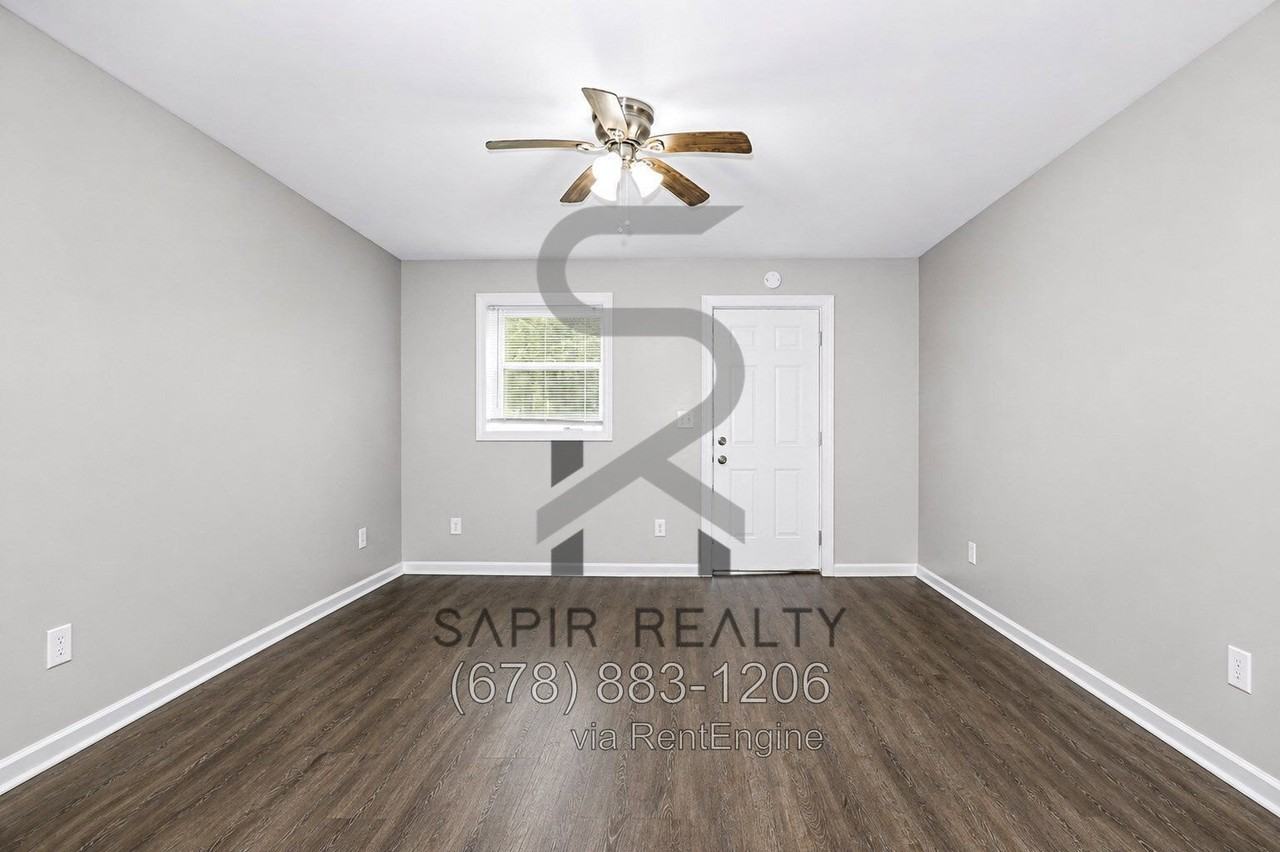 371 Lanier St Nw #2 - Photo 5 of 15