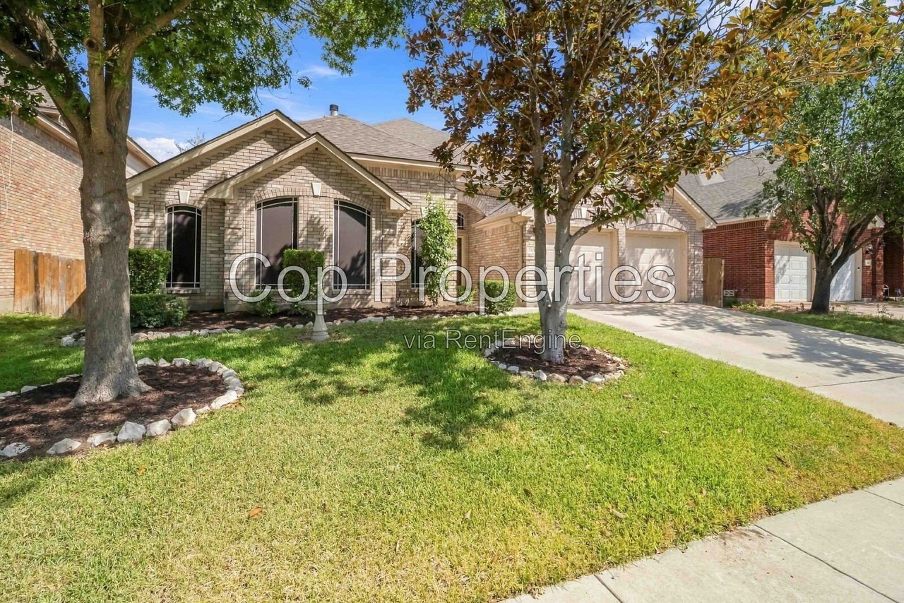 5115 Sagail Pl - Photo 3 of 37