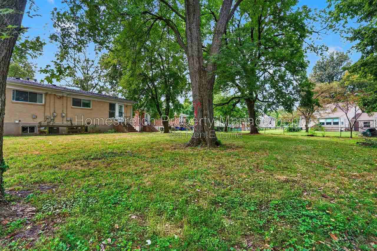 9991 Fox Hall Ct - Photo 5 of 24