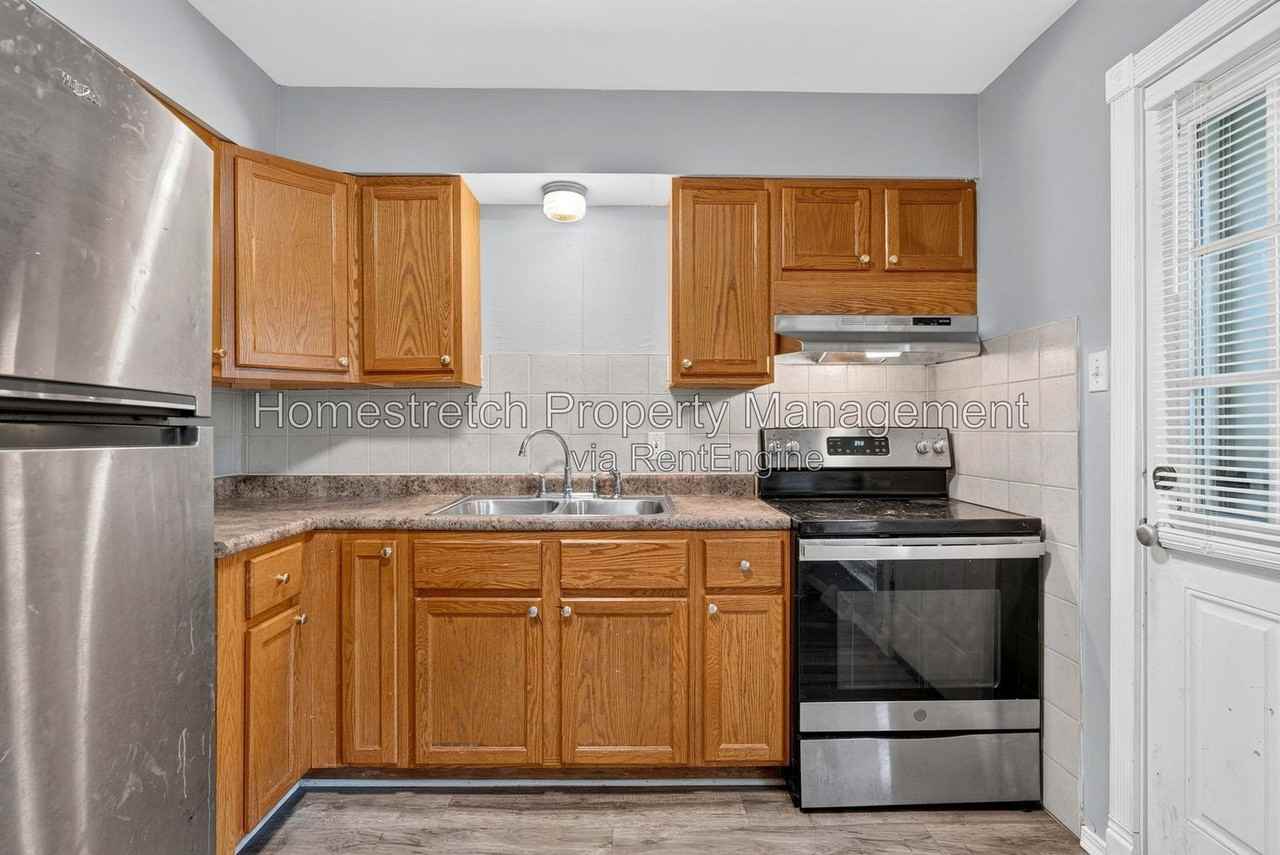 9993 Fox Hall Ct - Photo 5 of 20