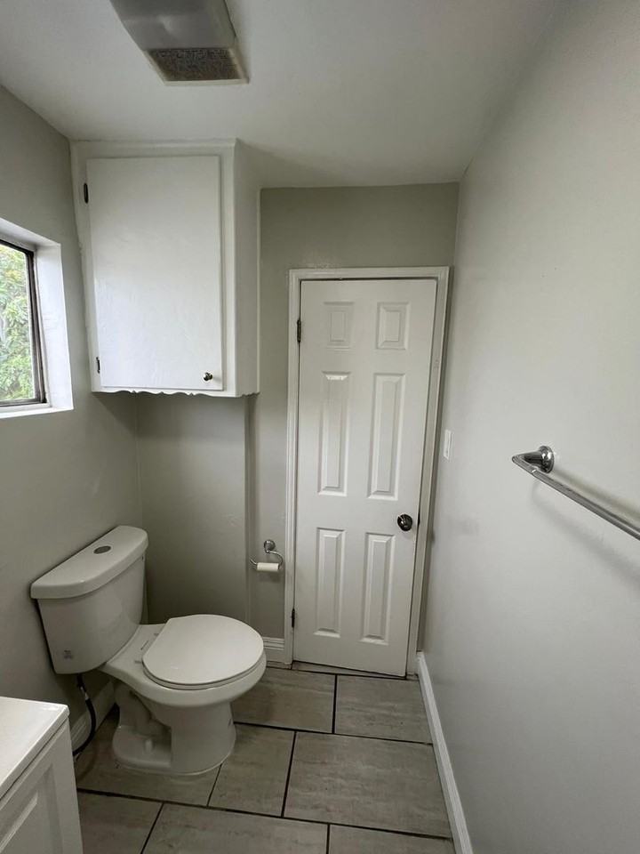 927-943 E. 108th St. - Photo 6 of 15