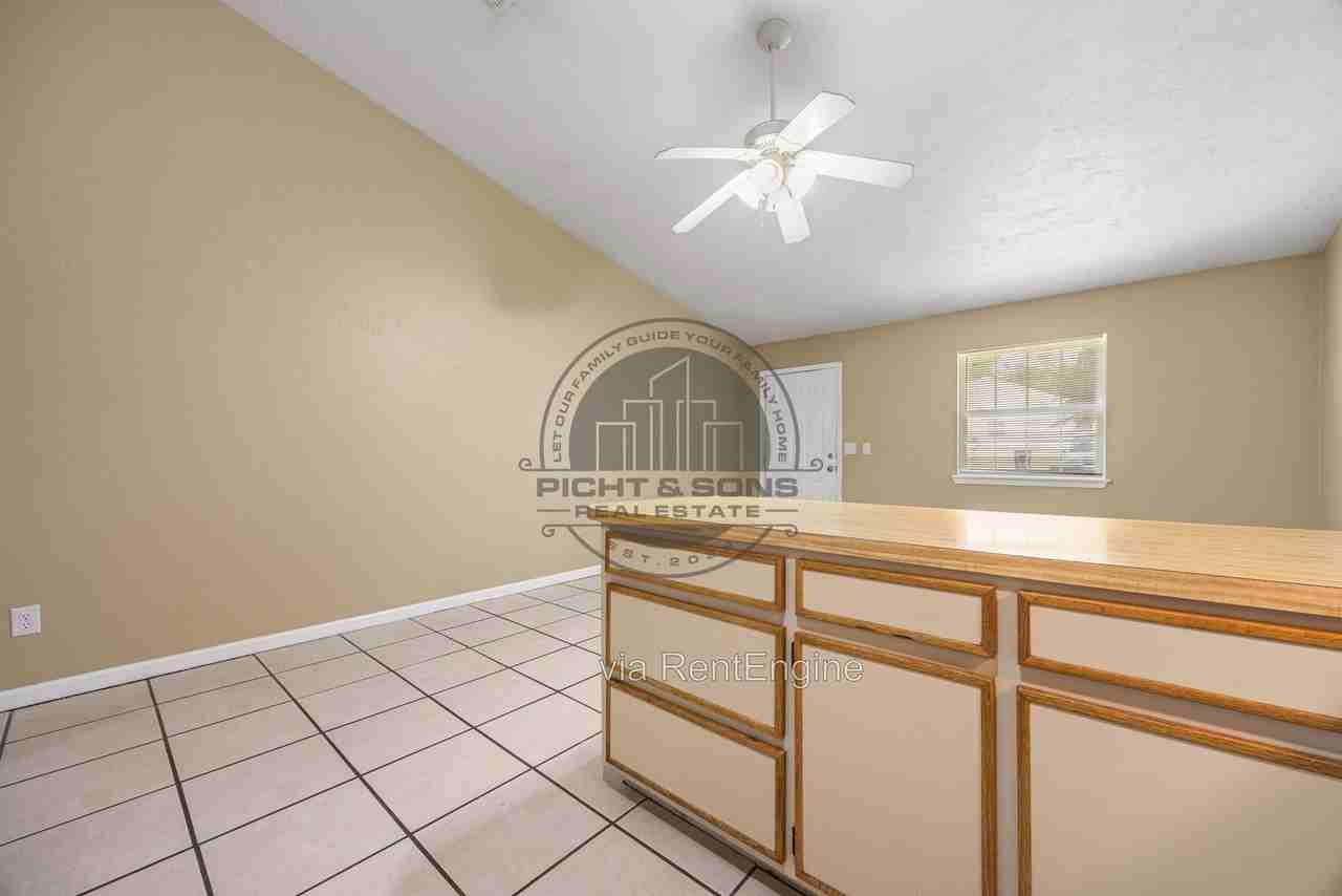 1260 Continental Ct #1 - Photo 7 of 16