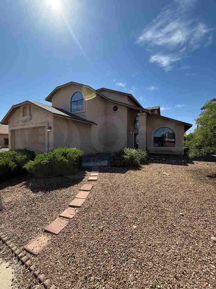 2631 W Camino Del Medrano - Photo 3 of 31