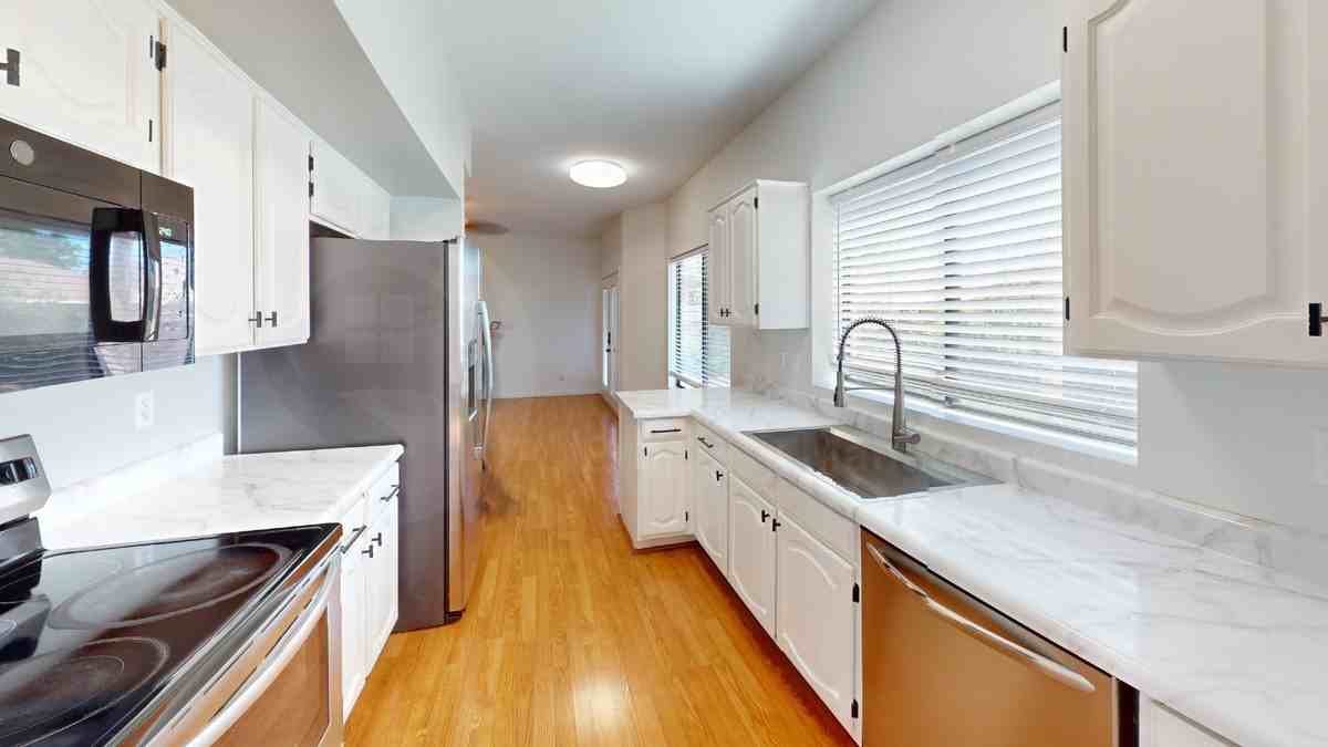 2631 W Camino Del Medrano - Photo 5 of 31