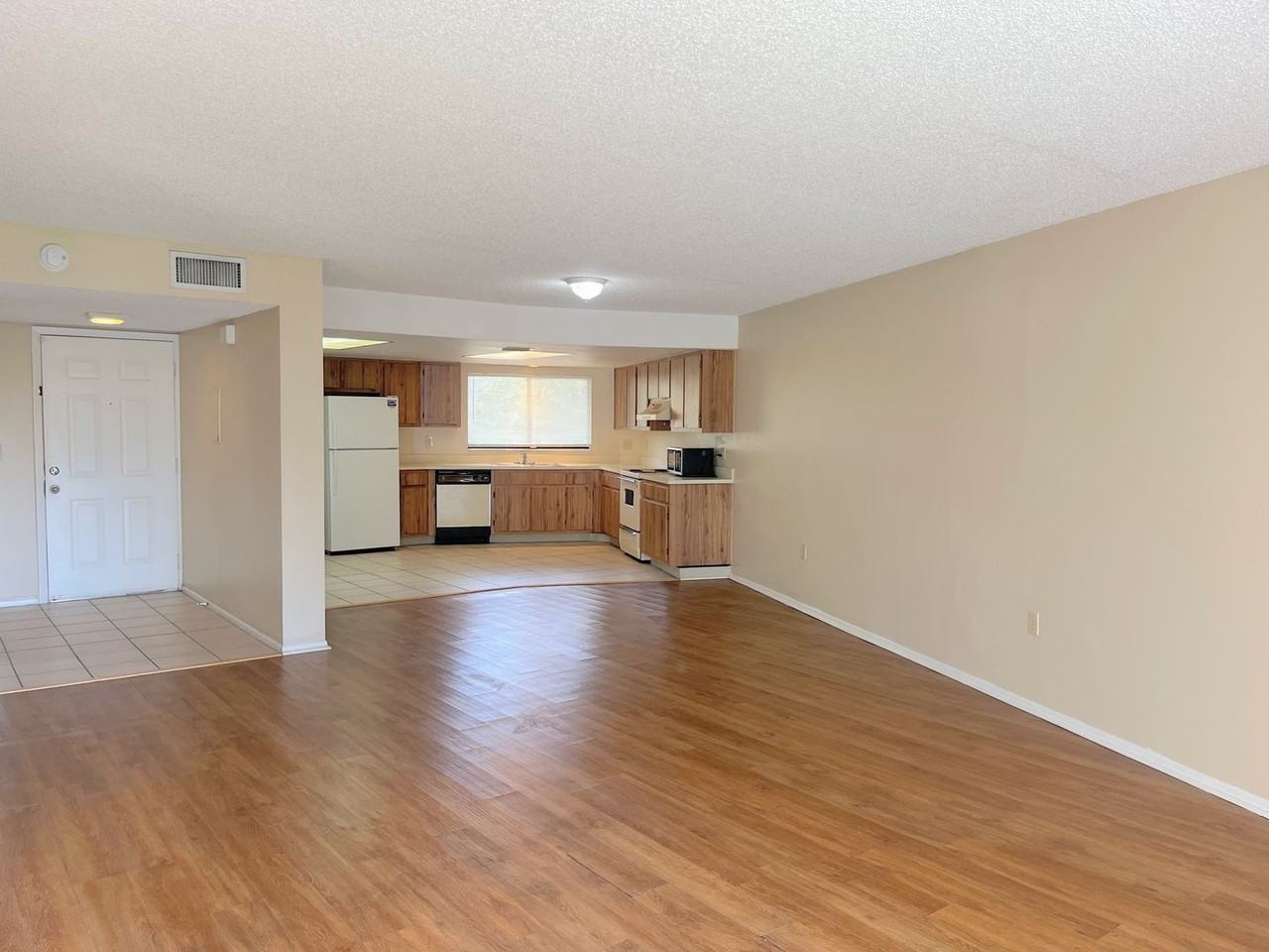 1054 Lotus Cove Ct #632 - Photo 3 of 23