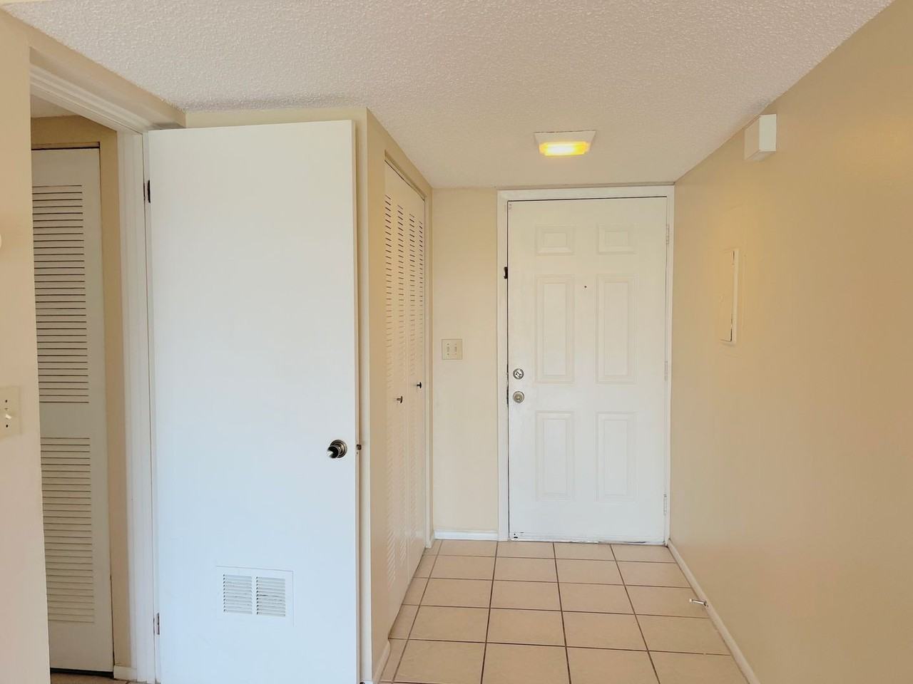 1054 Lotus Cove Ct #632 - Photo 6 of 23