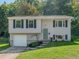 featured image of 6055 Tridale Ct