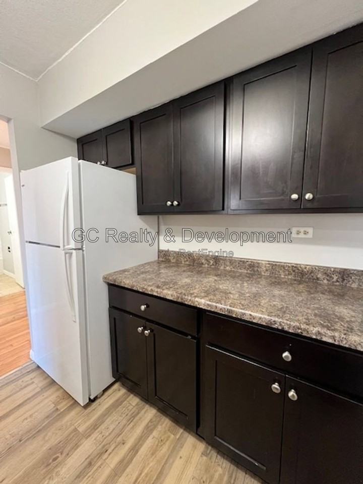 231 Uteg St #1 - Photo 6 of 14