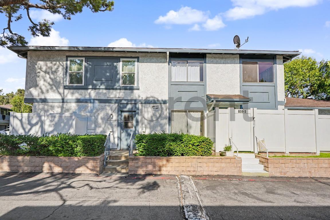 859 W 13th St #3