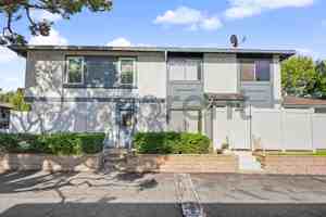 featured image of 859 W 13th St #3