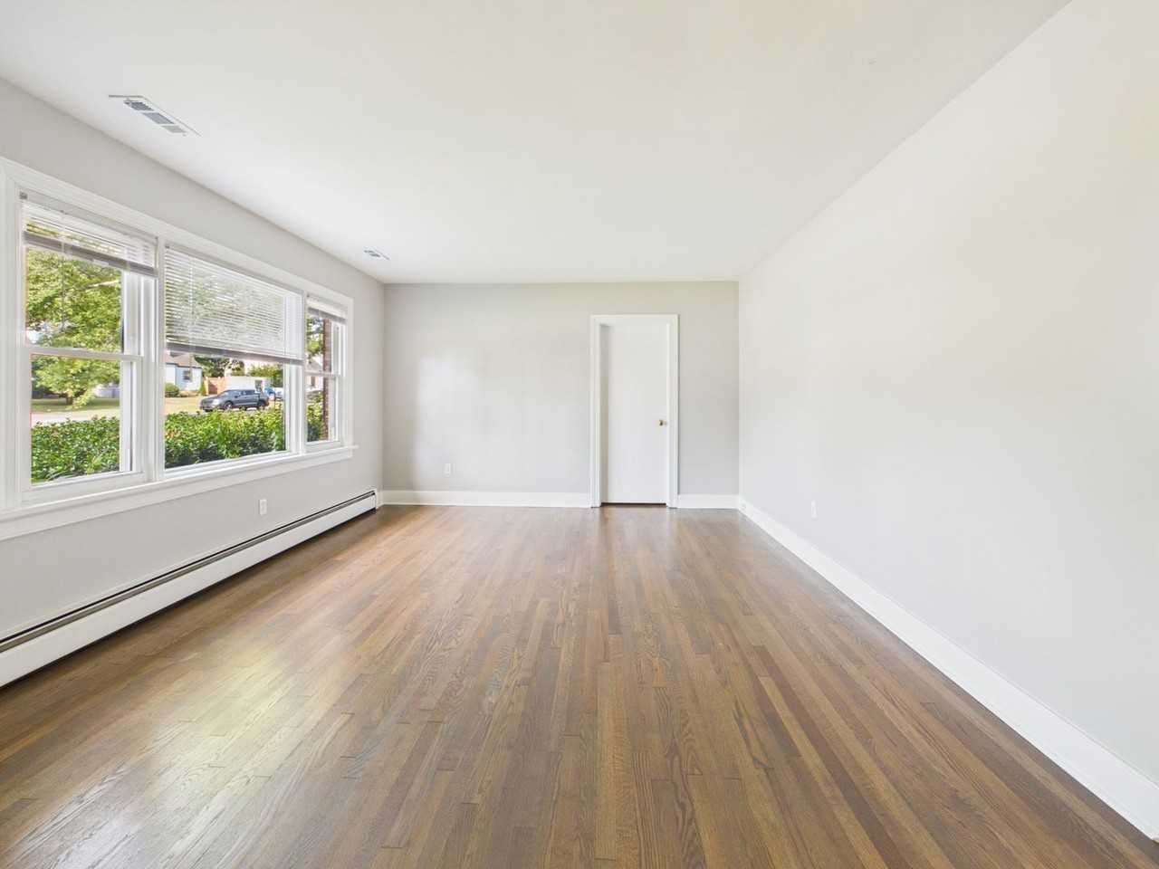 5800 Fitzhugh Ave - Photo 4 of 28