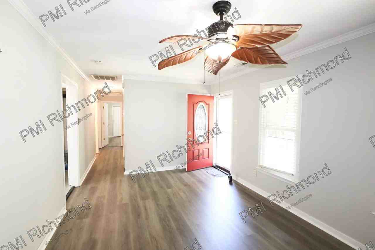 5100 King Cotton Ln - Photo 3 of 23