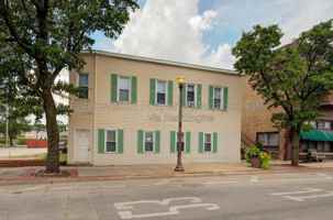 featured image of 519 N Chicago St