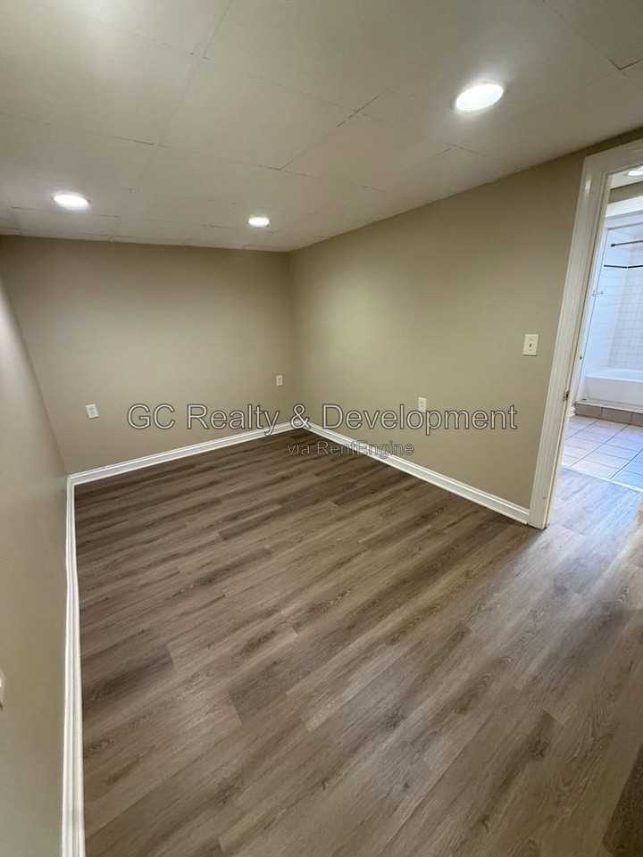 3859 N Saint Louis Ave #G - Photo 4 of 9
