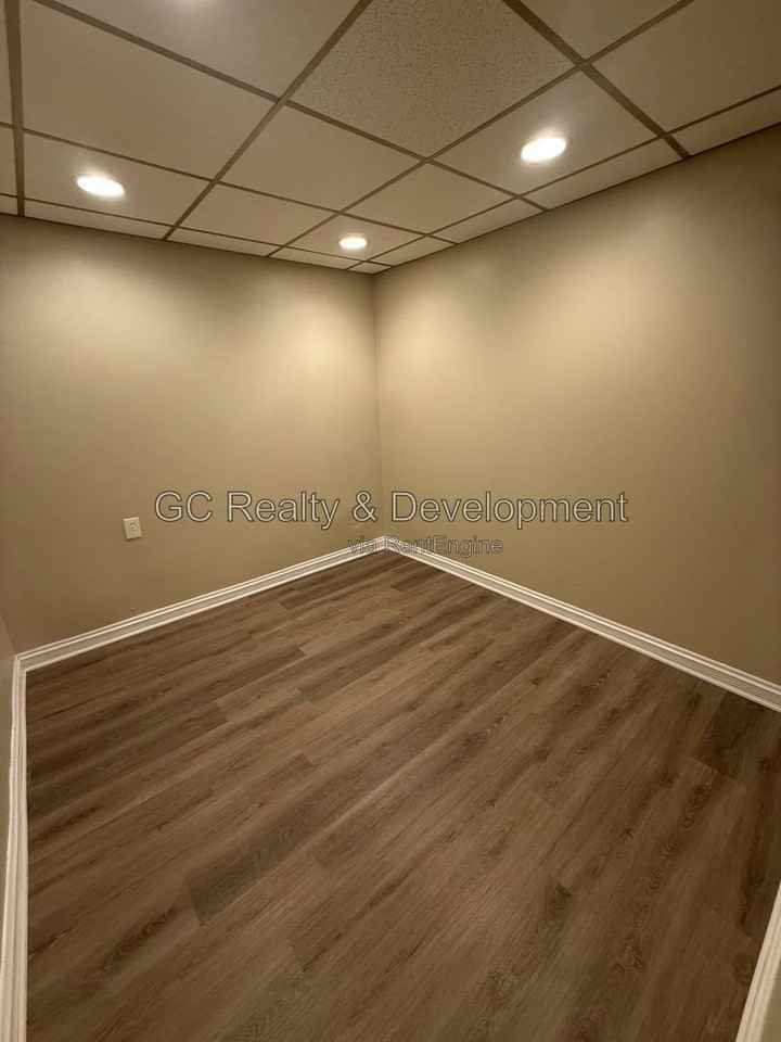 3859 N Saint Louis Ave #G - Photo 7 of 9