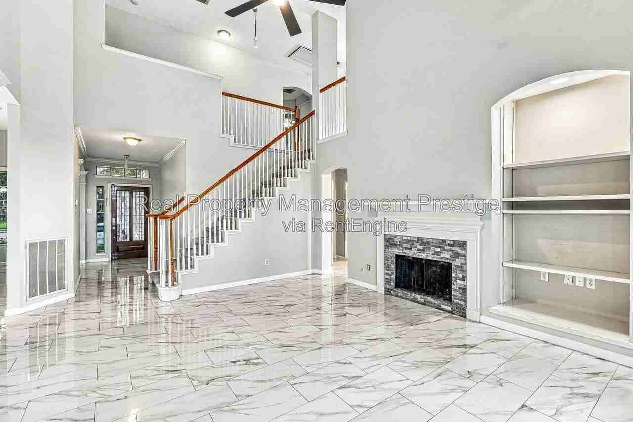 1307 Sandpiper Ct S - Photo 5 of 22